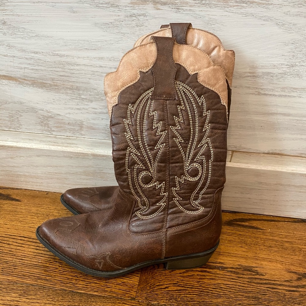 Coconuts by Matisse cowboy boots